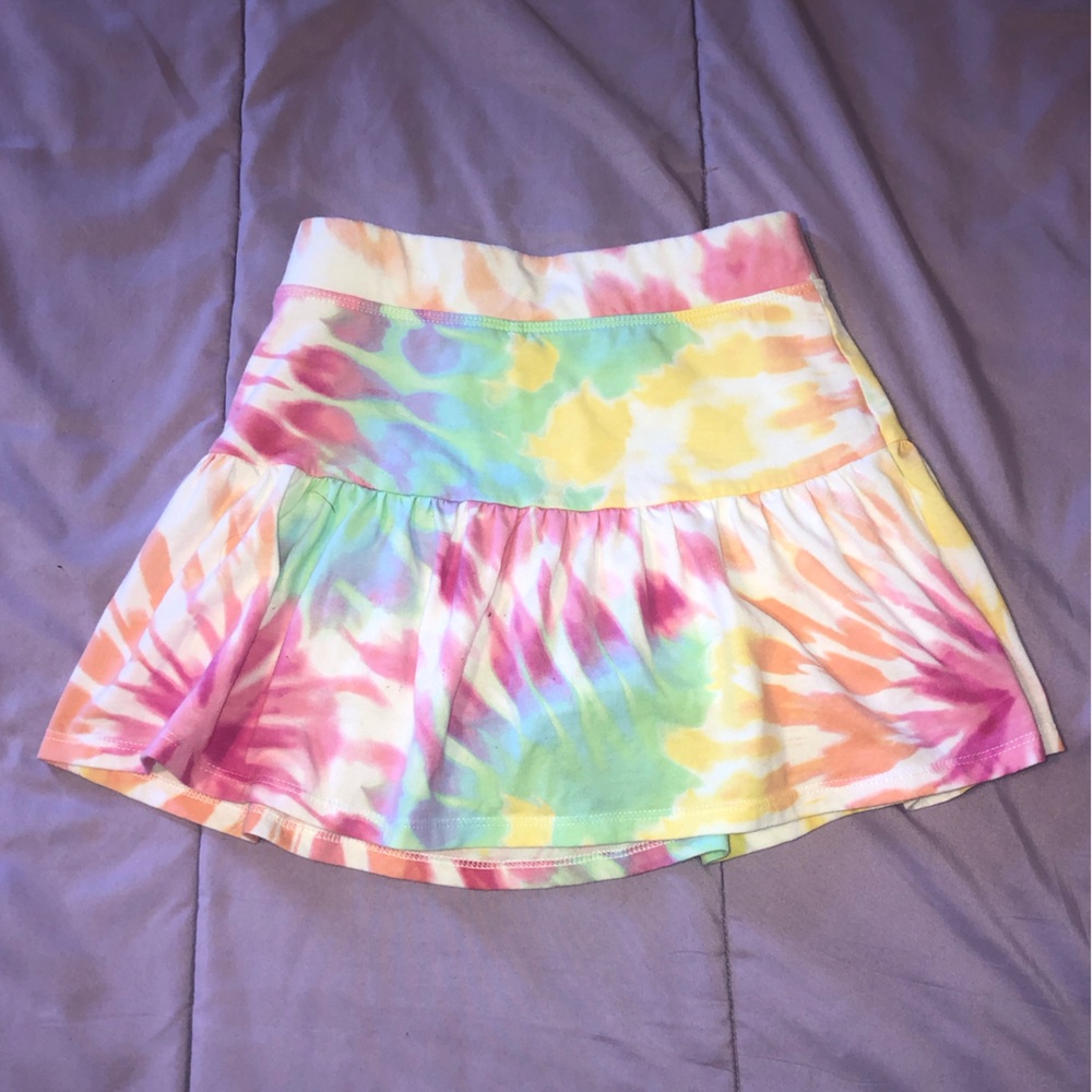 Tie-Dye Ruffle Mini Skorts - Picture 2 of 4